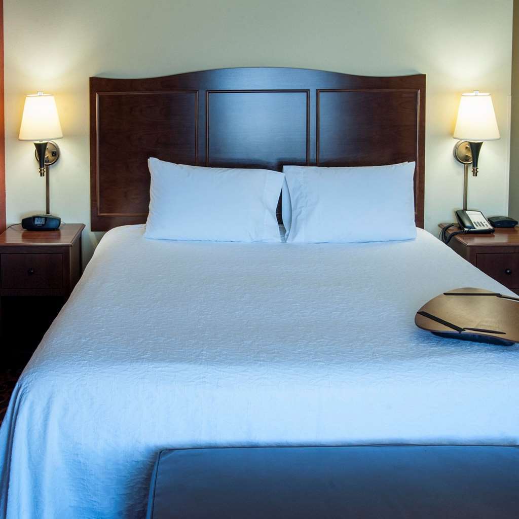 Hampton Inn & Suites Watertown Cameră foto